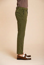 New York pantalón chino hombre en gabardina stretch regular fit ①