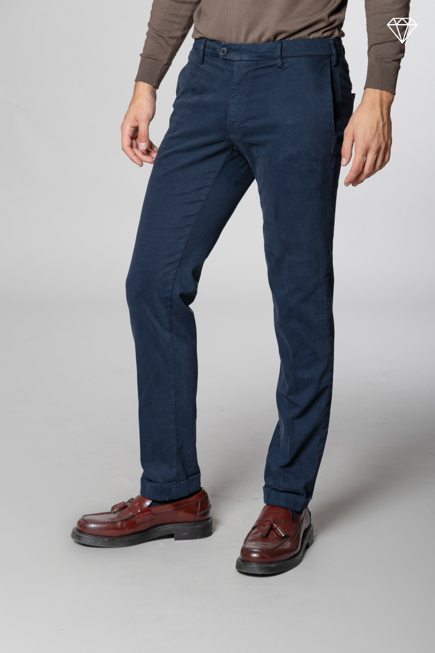 New York Sartoriale Herren Chinohose maßgeschneidert aus Baumwolle und Wolle Regular Fit ①