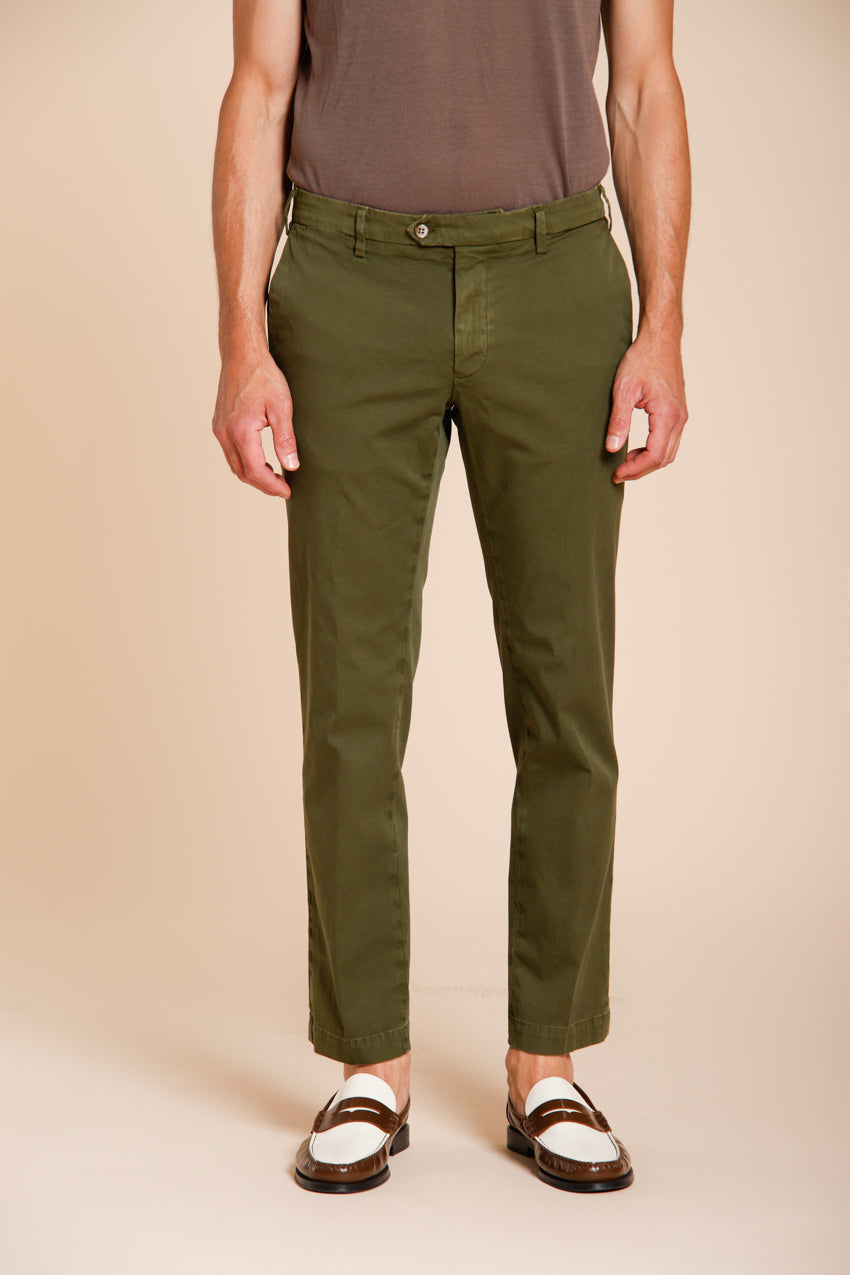 New York pantalón chino hombre en gabardina stretch regular fit ①