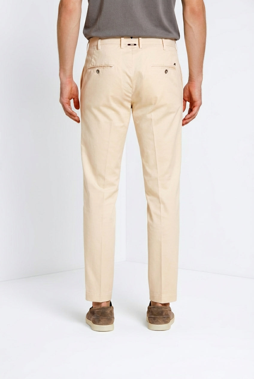 New York men's chino pants in stretch gabardine regular fit ①