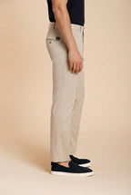 New York pantalón chino hombre en gabardina stretch regular fit ①