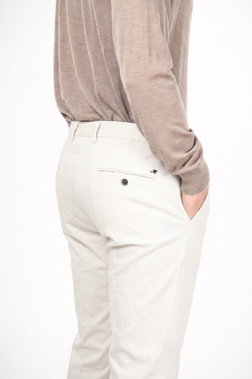 New York Chinohose für Herren aus Stretch-Gabardine mit regular fit ①
