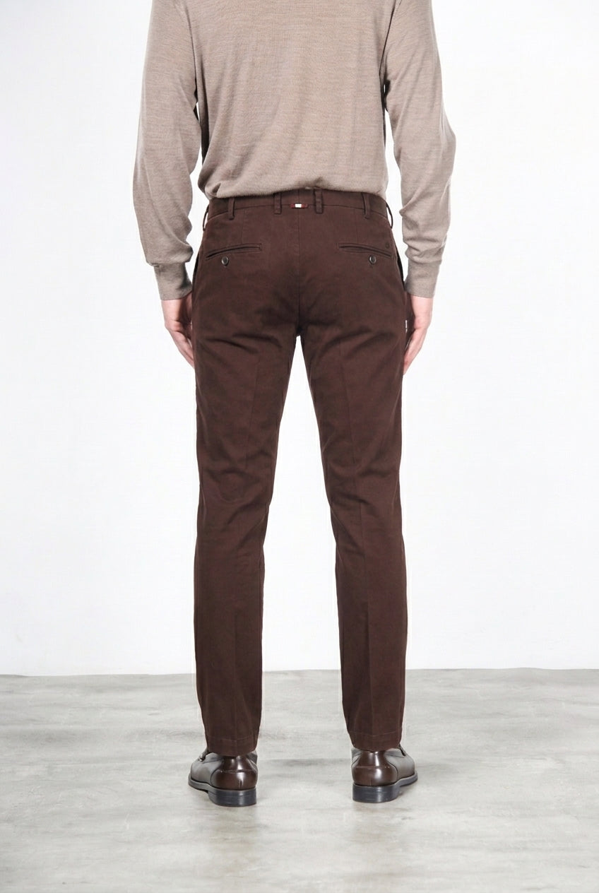New York Chinohose für Herren aus Stretch-Gabardine mit regular fit ①
