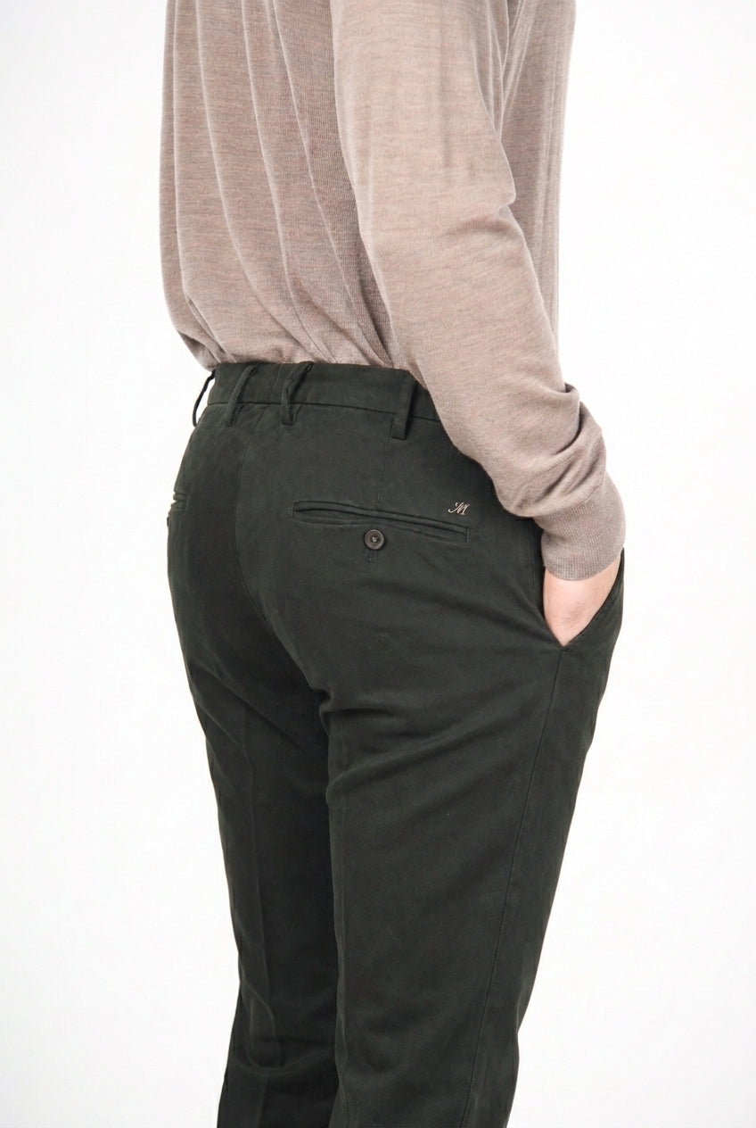 New York Chinohose für Herren aus Stretch-Gabardine mit regular fit ①
