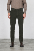 New York men’s chino pants in stretch 2000-wale velvet with regular fit ①

