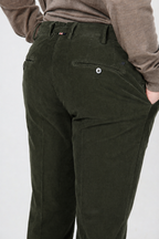 New York men’s chino pants in stretch 2000-wale velvet with regular fit ①
