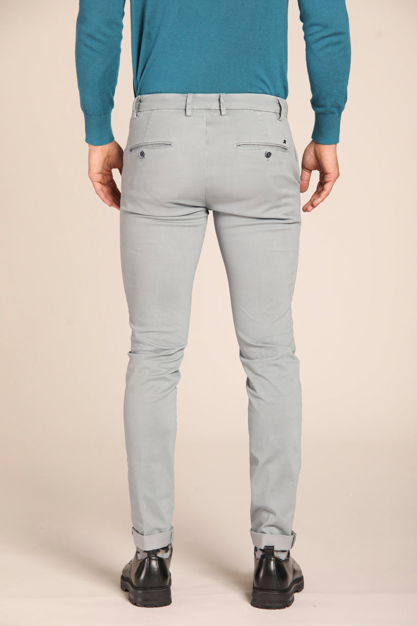 immagine 5 di pantalone chino uomo modello Milano Style, di colore azzurro, fit extra slim di Mason's