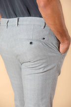 Milano pantalón chino hombre en algodón mouliné con estampado Gales extra slim fit
