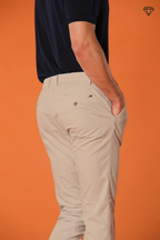 Milano pantalón chino hombre en algodón pima extra slim fit ①