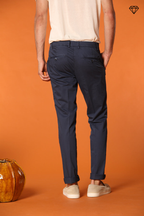 Milano pantalón chino hombre en algodón pima extra slim fit ①