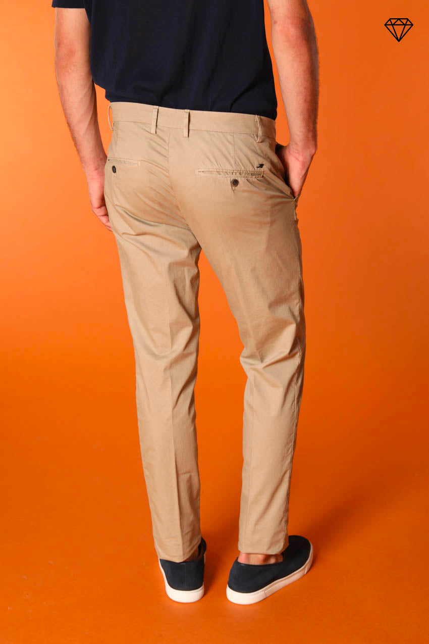 Milano pantalón chino hombre en algodón pima extra slim fit ①