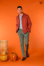 Milano pantalón chino hombre en algodón pima extra slim fit ①