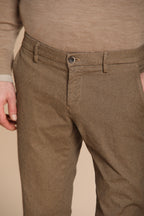 Foto 2 Milano pantalone chino uomo in gabardina stretch con microfantasia extra slim fit