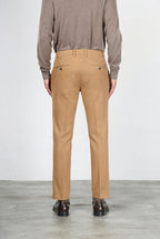 Milano Chinohose für Herren aus Stretch-Gabardine mit extra slim fit ①
