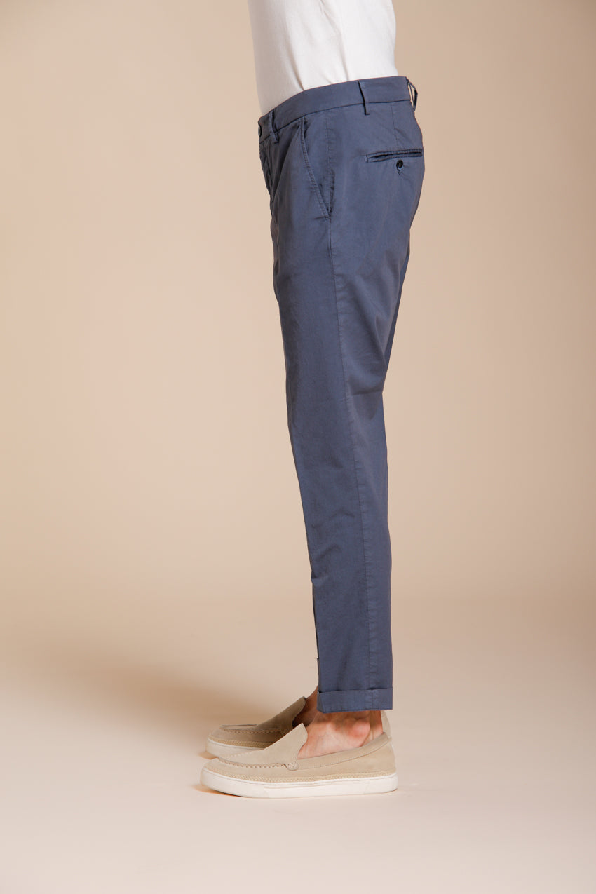 Milano pantalón chino hombre en gabardina stretch extra slim fit ①