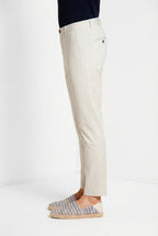 Milano pantalón chino hombre en gabardina stretch extra slim fit ①