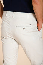 Milano Herren Chinohose aus Stretch Gabardine extra slim fit ①