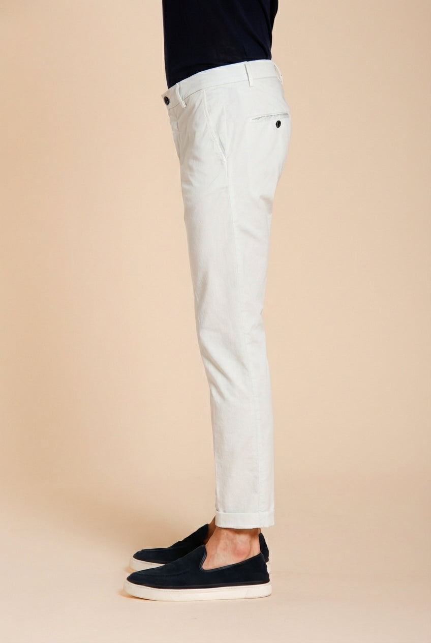 Milano pantalone chino uomo in gabardina stretch extra slim fit ①