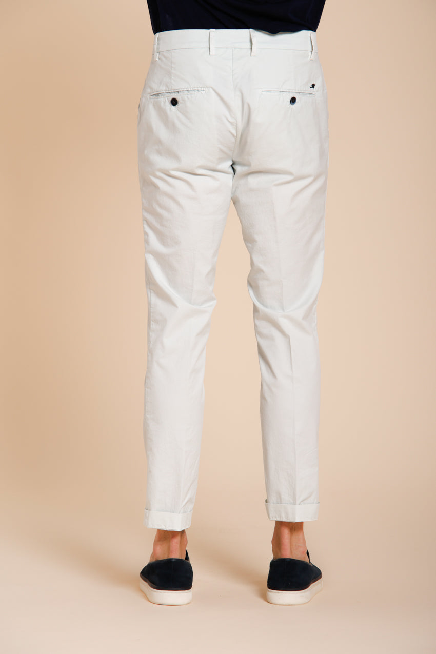 Milano pantalon chino homme en gabardine stretch extra slim fit ①