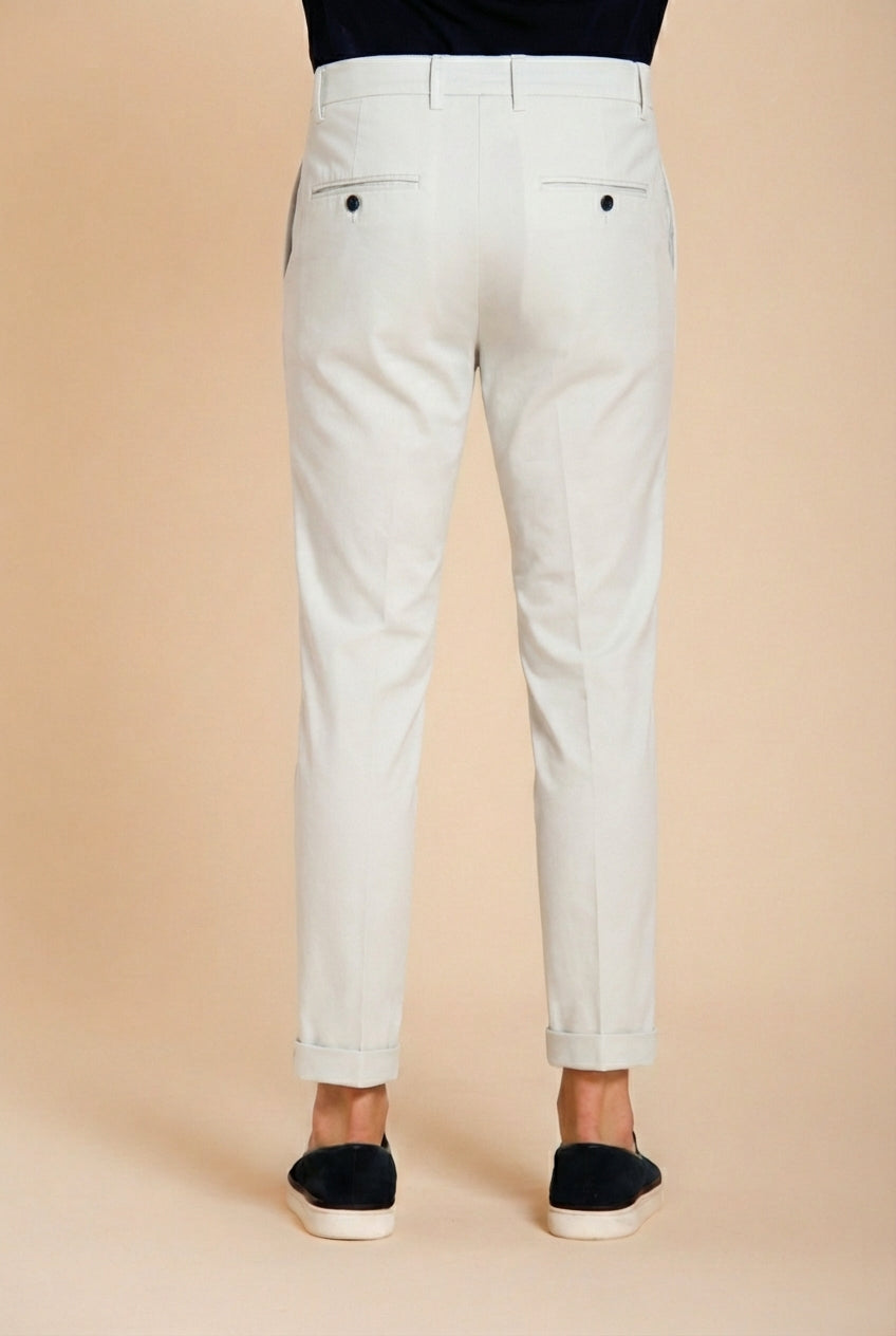 Milano pantalon chino homme en gabardine stretch extra slim fit ①