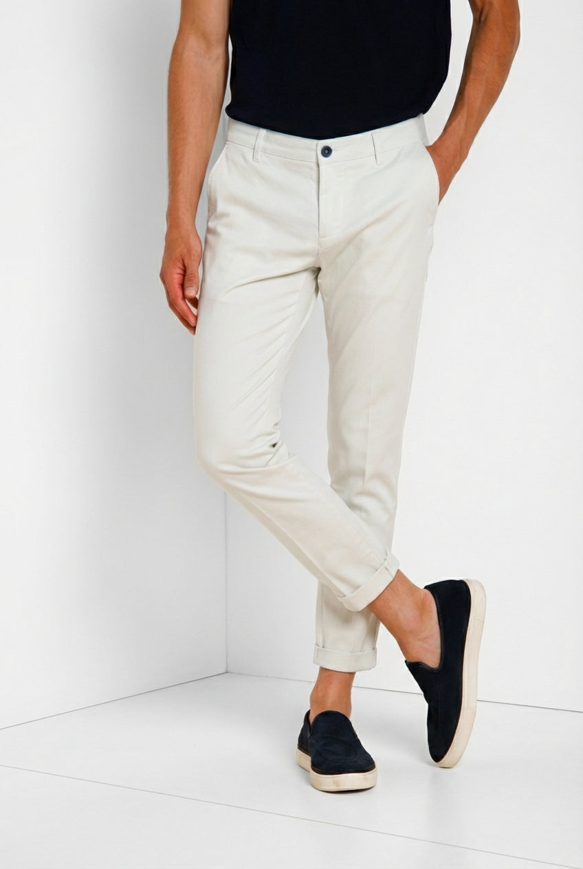 Milano Herren Chinohose aus Stretch-Gabardine extra slim fit ①