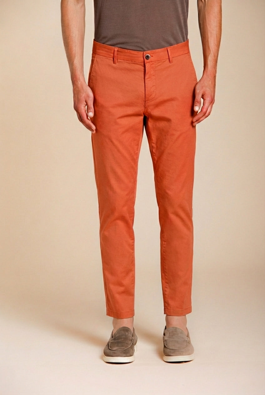 Milano pantalón chino hombre de gabardina stretch extra slim fit ①