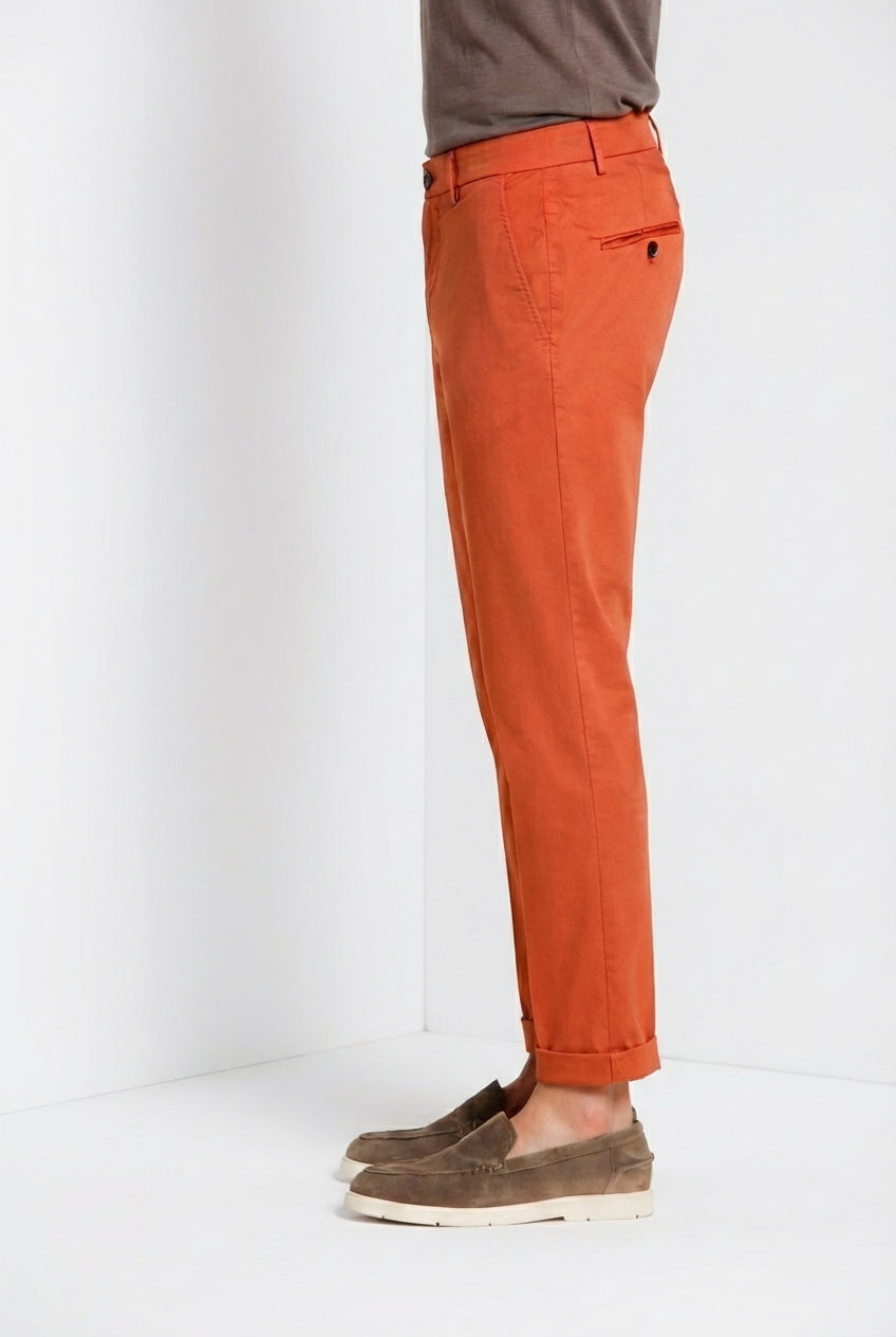 Milano pantalón chino hombre de gabardina stretch extra slim fit ①