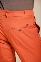 Milano Hose Chino Herren aus Stretch-Gabardine extra slim fit ①