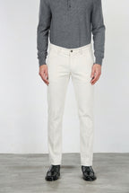 Milano pantalón chino de hombre en pana 500 rayas, extra slim fit ①