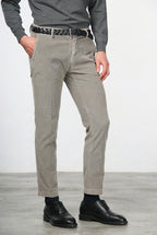 Milano pantalón chino de hombre en pana 500 rayas, extra slim fit ①
