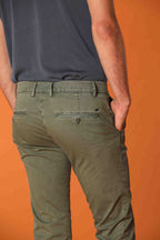 Milano Essential pantalón chino en algodón pima twill stretch Extra slim fit