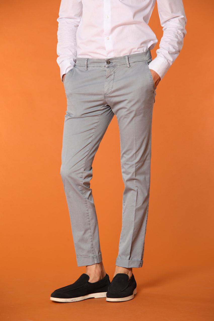 Milano Essential pantalón chino en algodón pima twill stretch extra slim fit