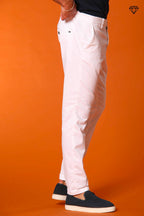 Osaka pantalón chino hombre en algodón y tencel carrot fit ①