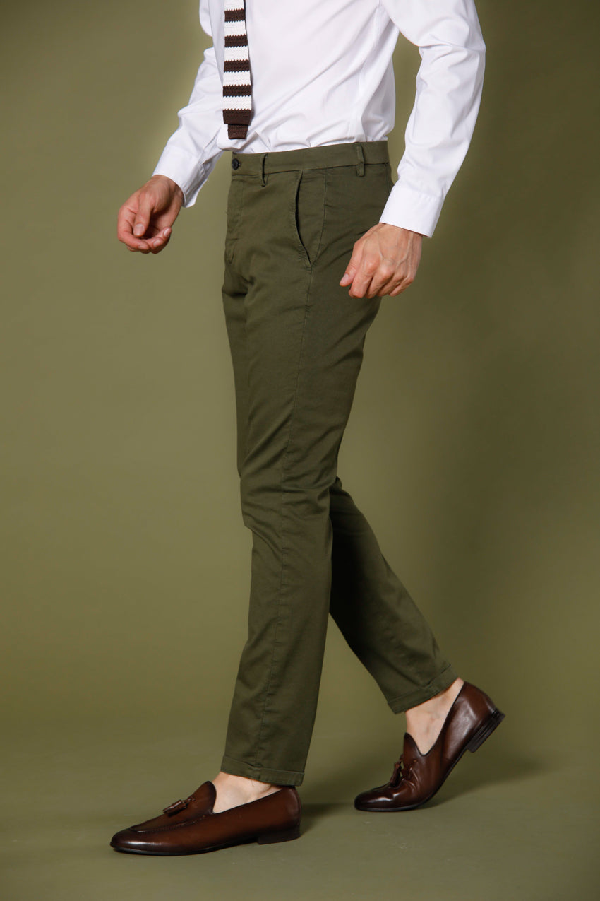 Image 4 du pantalon chino homme en tricot de coton et tencel vert modéle Osaka Style par Mason's