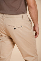 Osaka men's chino pants in fine tricotina of cotton and lyocell carrot fit