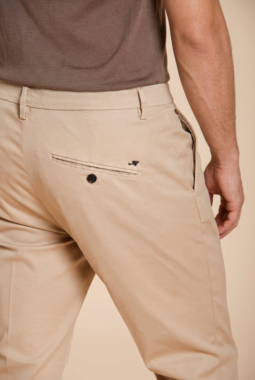 Osaka men's chino pants in fine tricotina of cotton and lyocell carrot fit
