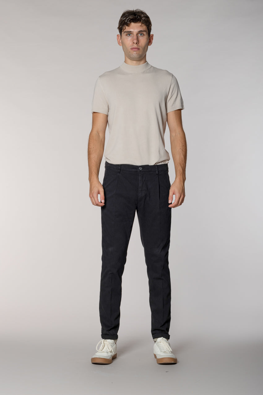 Osaka 1 Pinces men's chino pants in cotton silk carrot fit