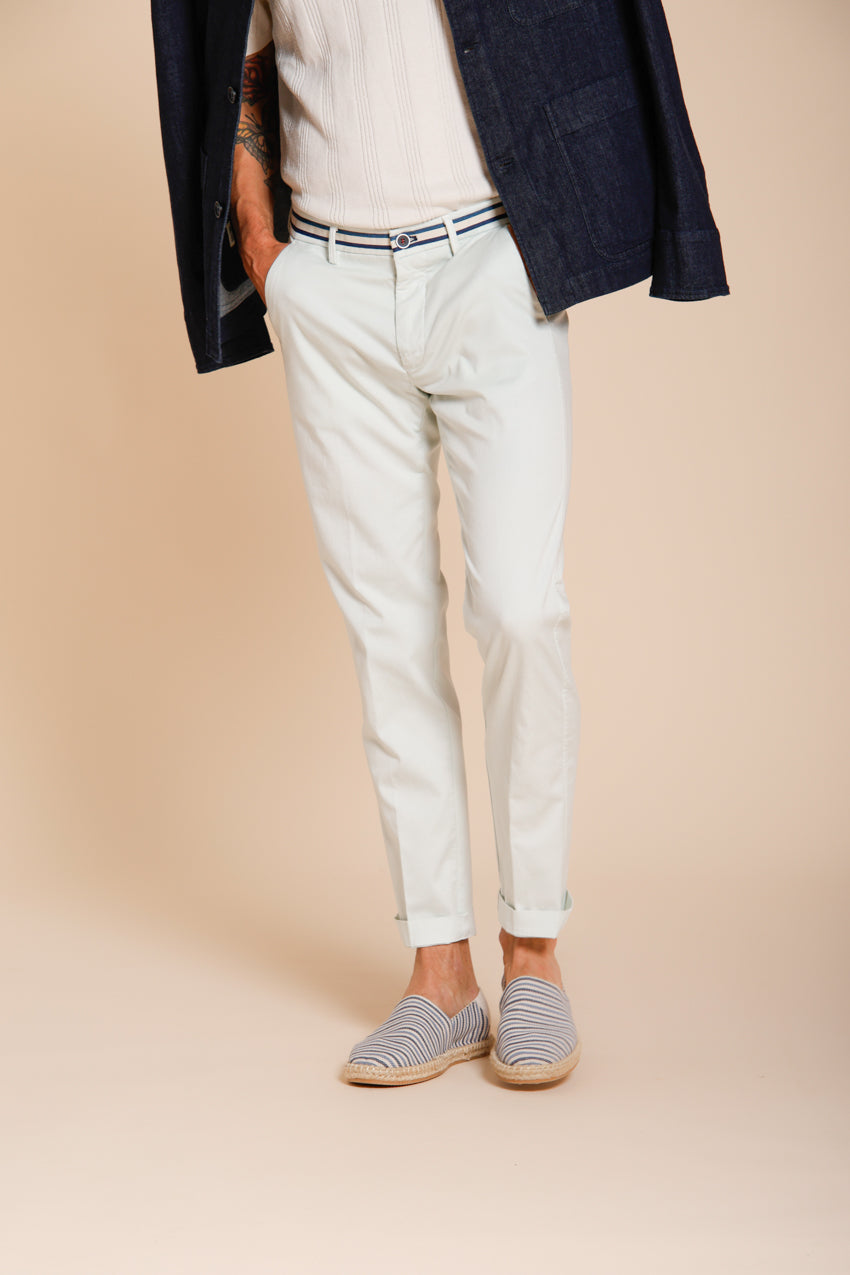 Torino Summer pantalón chino hombre en twill de algodón y lyocell slim fit