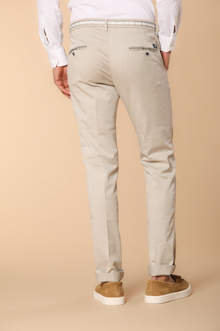 Torino Summer pantalón chino hombre en twill de algodón y lyocell slim fit