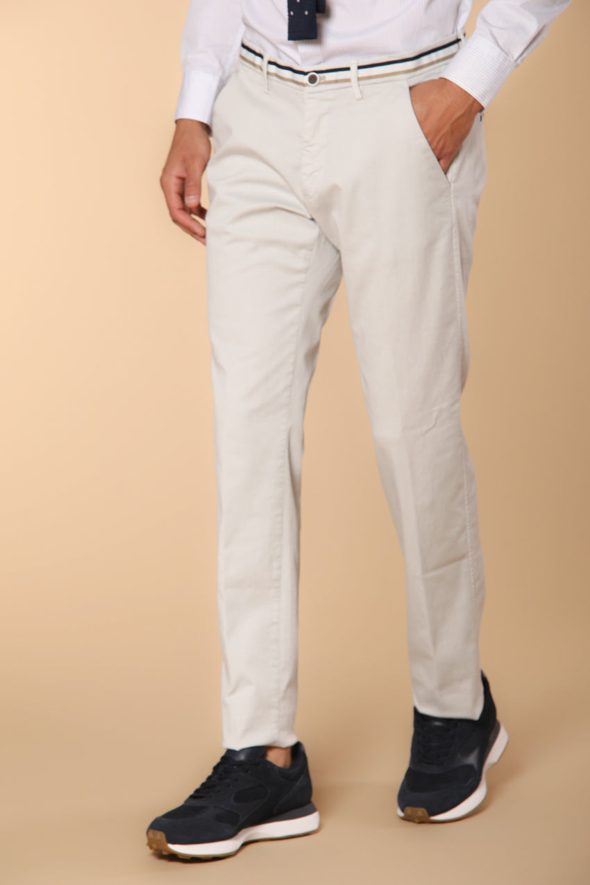 Torino Summer pantalón chino hombre en twill de algodón y lyocell slim fit