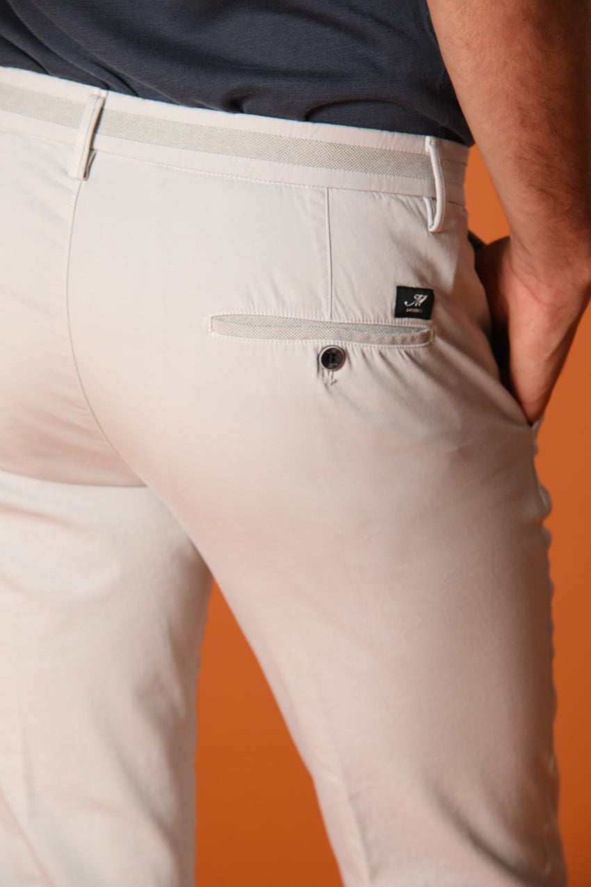 Torino University pantalón chino hombre en satén elástico slim fit