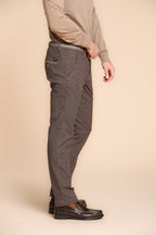 Foto 3 Torino University pantalone chino uomo in pied de poule slim fit
