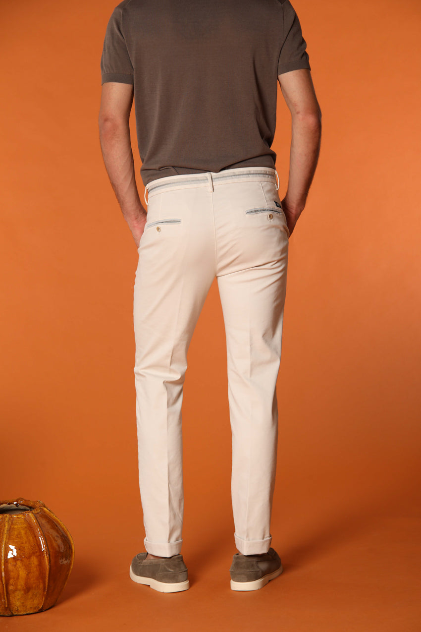 Torino Elegance pantalón chino hombre en tricotina fina de algodón y lyocell slim fit