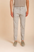 Torino Elegance pantalón chino hombre en tricotina fina de algodón y lyocell slim fit