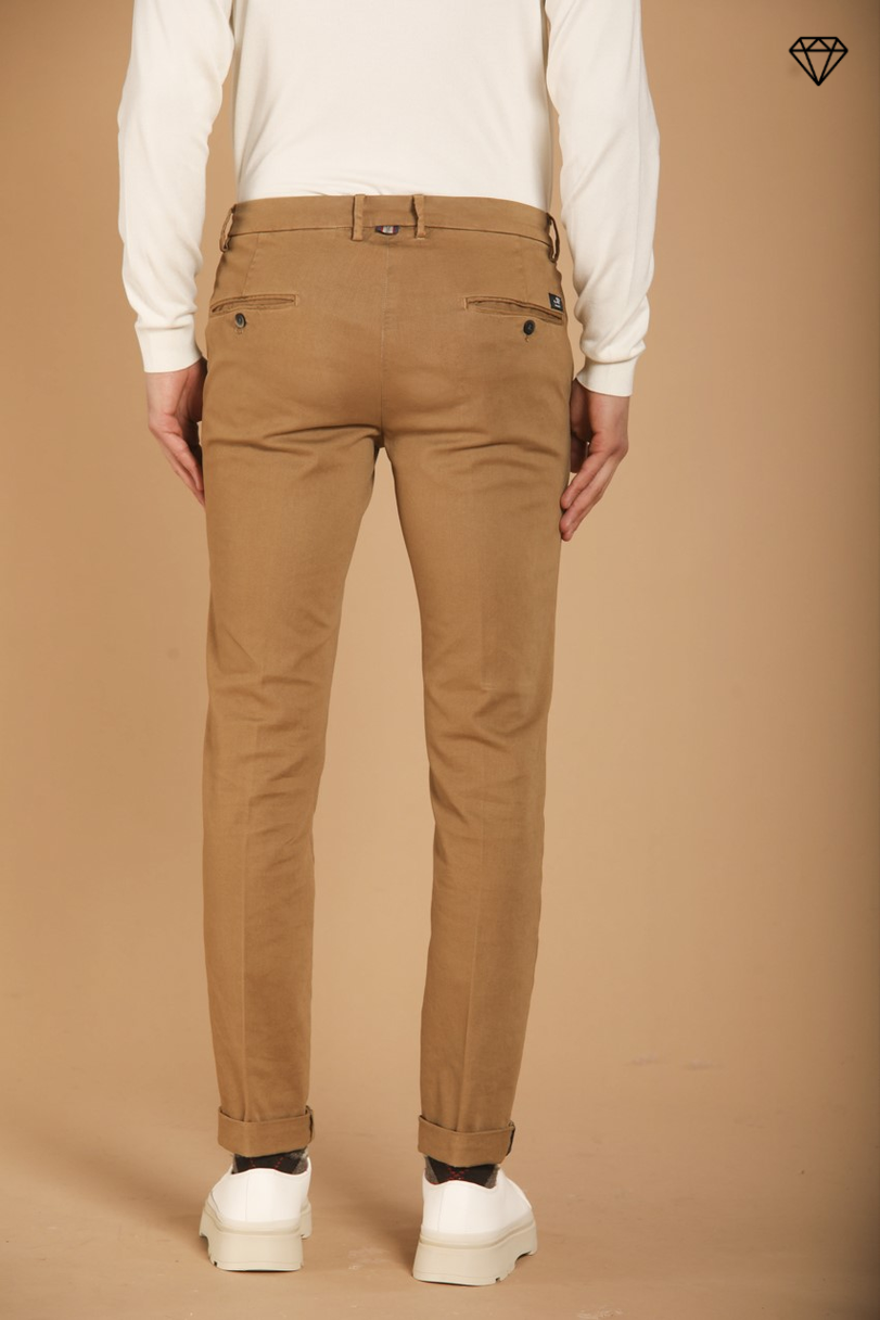 Torino men's chino pants in gabardine slim fit ①