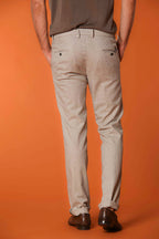 Torino   Sartoriale pantalón chino para hombre con estampado de pata de gallo regular fit