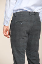 Foto 2 Torino pantalone chino uomo in cotone stretch con fantasia galles sfumato slim fit