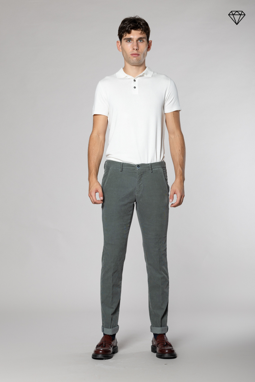 Torino pantalone chino uomo in velluto 1500 righe slim fit  ①