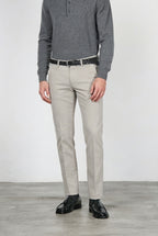 Torino pantalón chino de hombre en pana 1000 rayas, slim fit ①