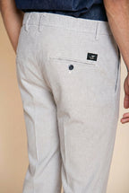 Torino men's chino pants in blue yarn-dyed houndstooth micro-pattern slim fit